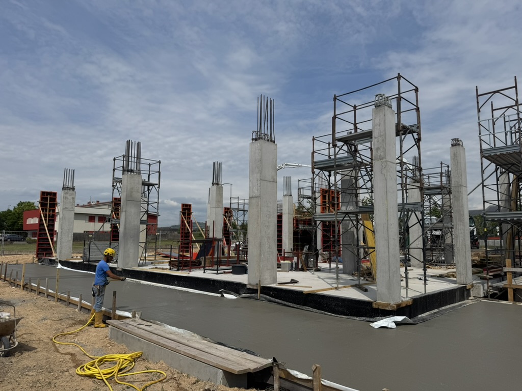 Cantiere commerciale Verona – pilastri in cemento armato